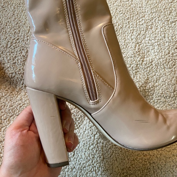 🌸 Call it Spring 🌸 patent nude chunky heels - Picture 8 of 12